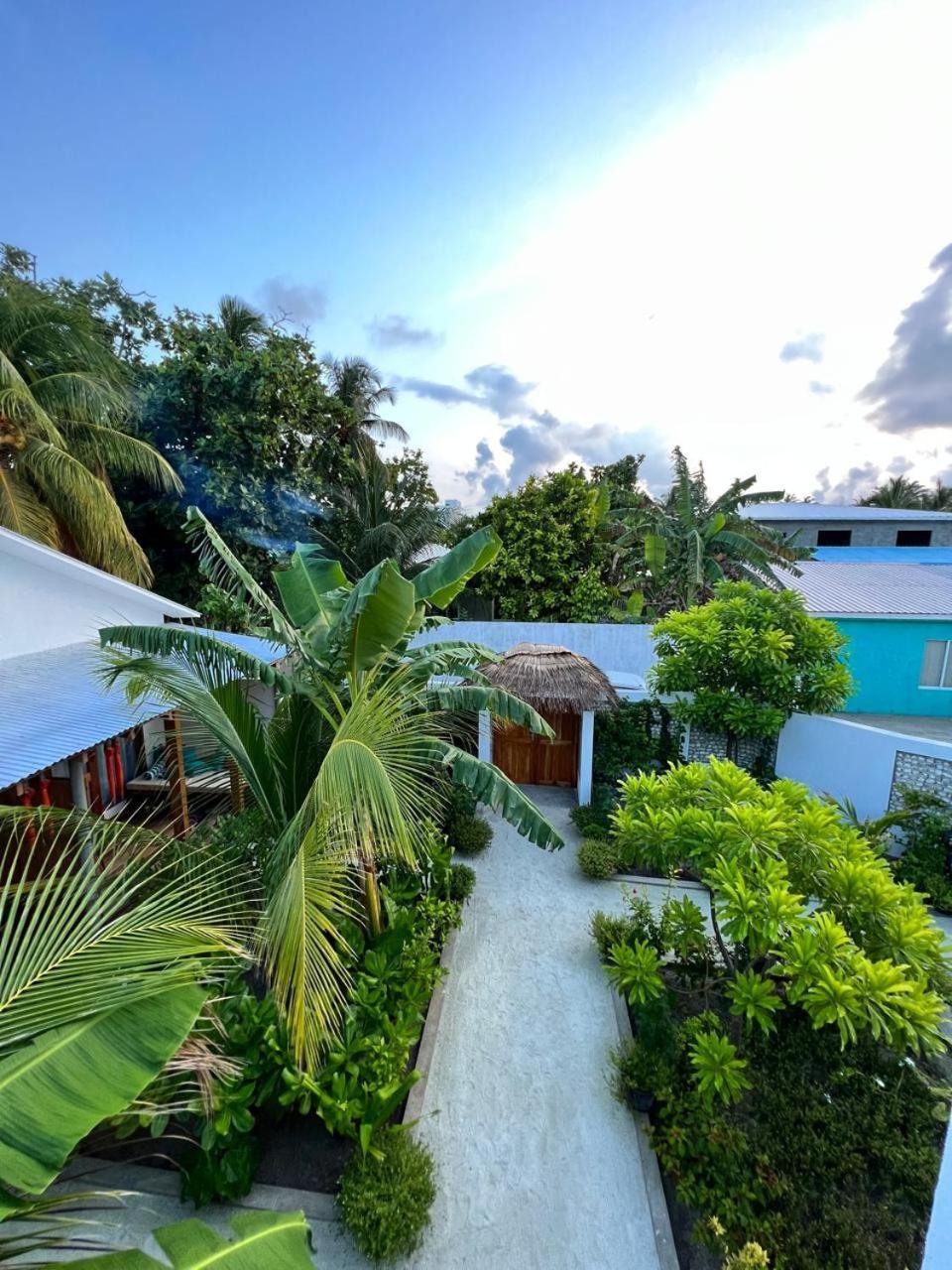 Hotel Seaside Dhigurah Dhigurah  Esterno foto